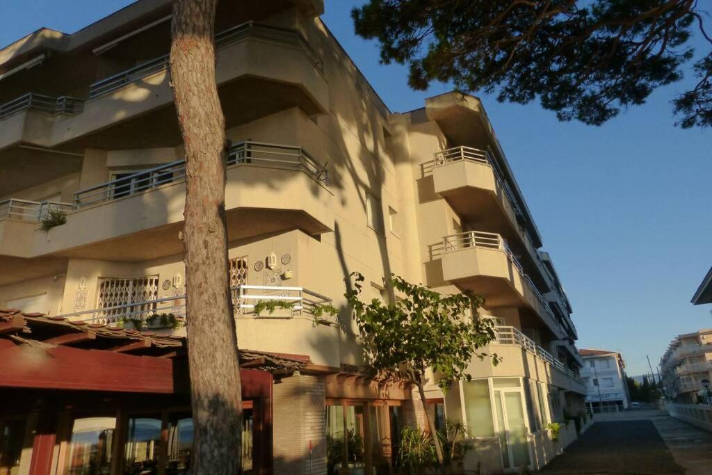 Apartamento A 1ª Linea De Mar, Vilafortuny Cambrils Exterior foto
